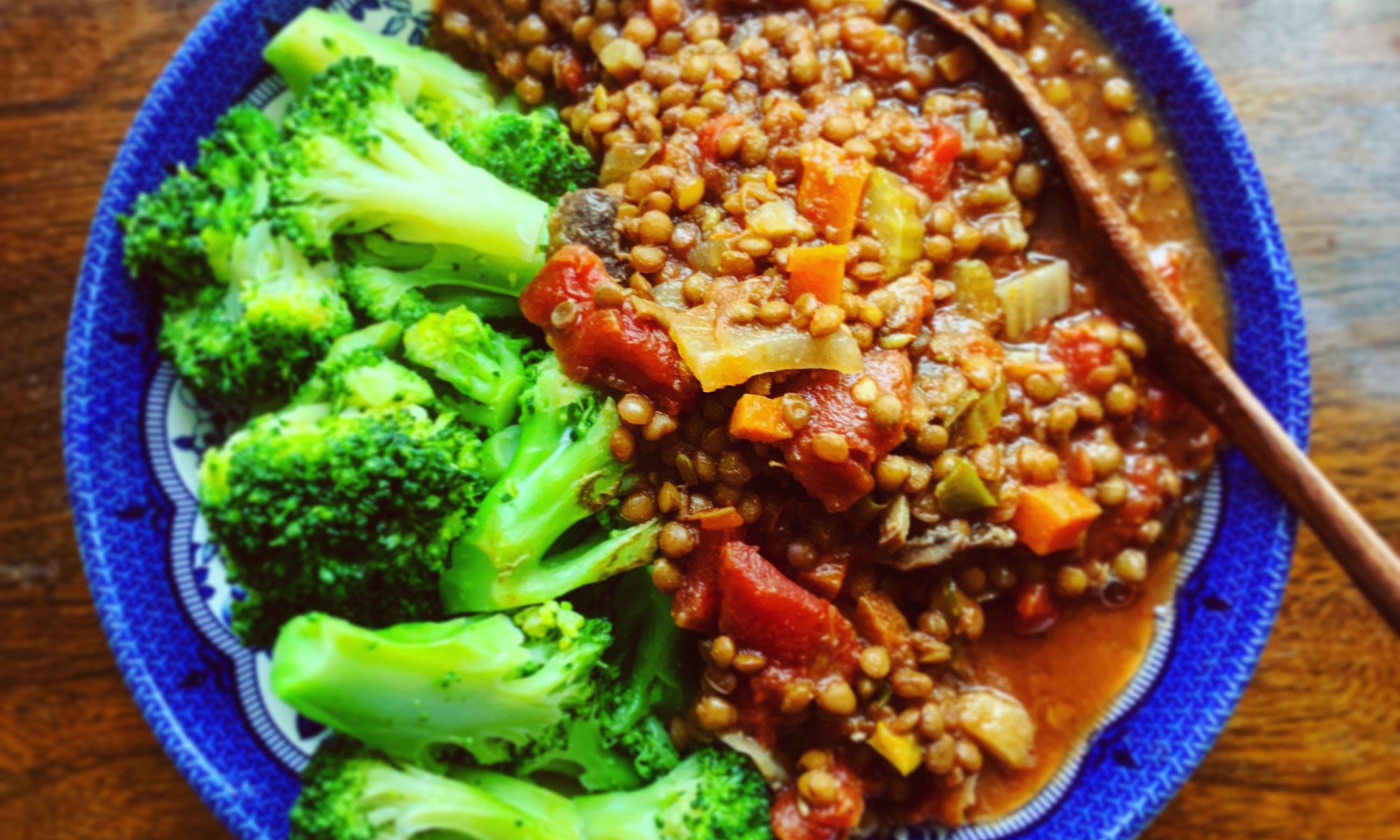 Instant pot lentil bolognese by Toronto recipe developer and nutrition coach, Annabelle Waugh